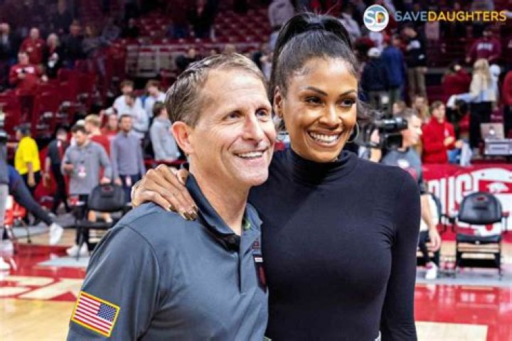 Danyelle Sargent-Musselman, Eric Musselman Wife Ferociously Defends Her Husband From Twitter Trolls