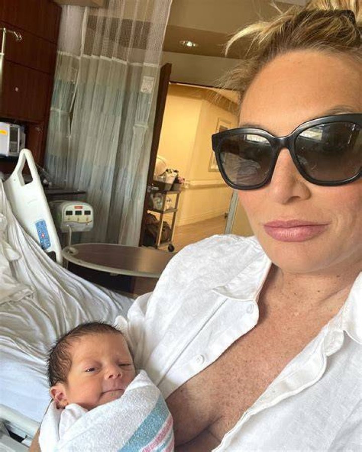 
Kate Chastain Star of “Below Deck” is Expecting Her First Child 