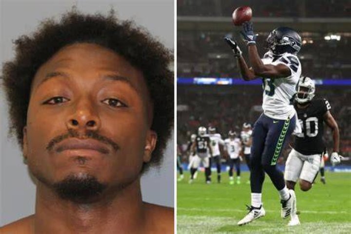 
What Was NFL David Moore Arrested For? Bears WR Charged With Weapon and Drugs Charges 